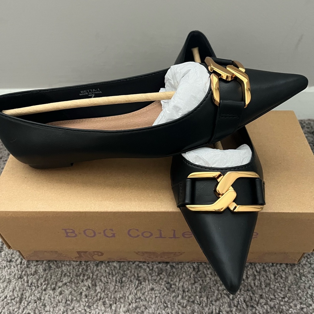 Black flats size 7